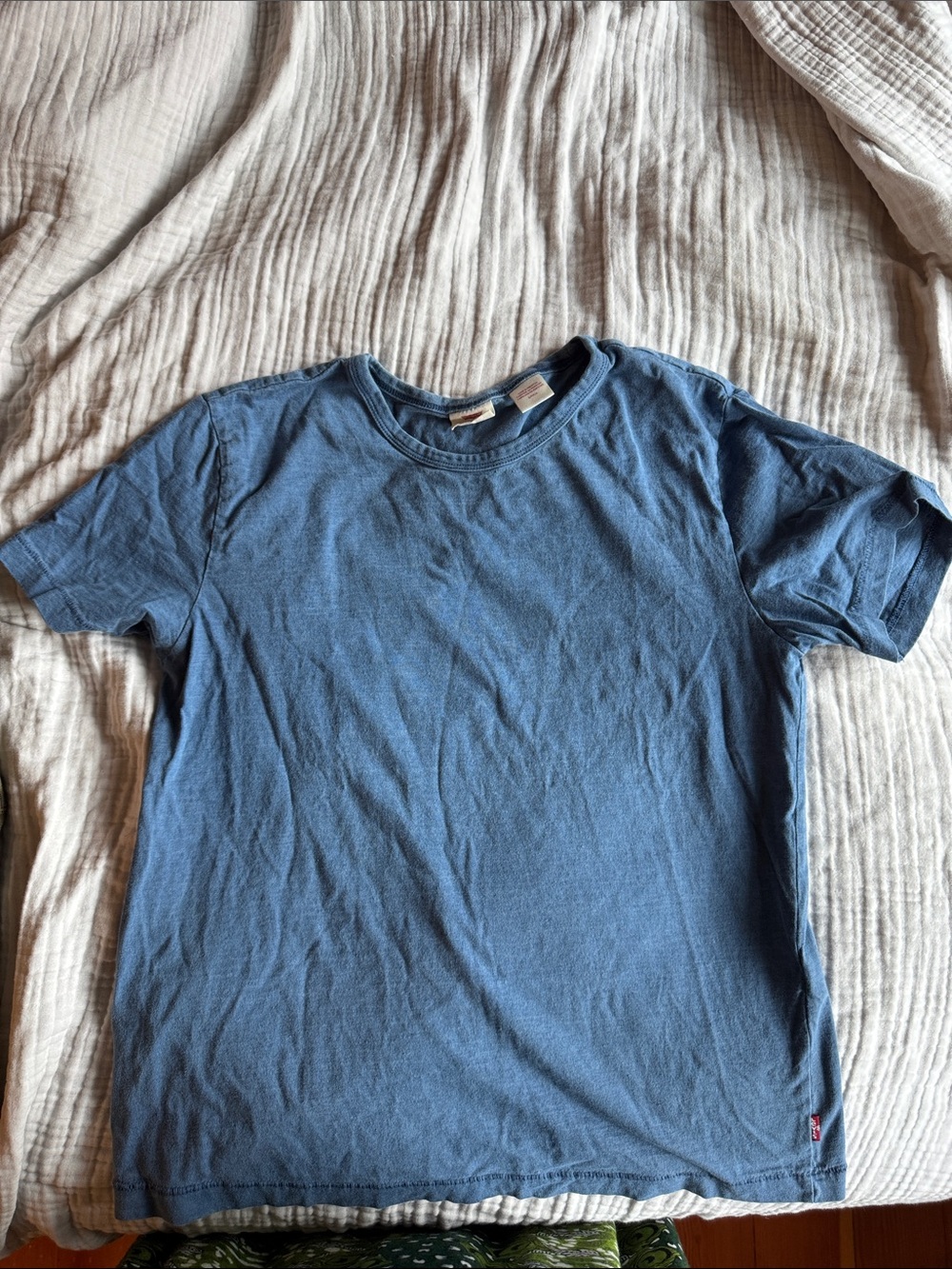 Levis Women’s Crew Neck T-Shirt — Blue